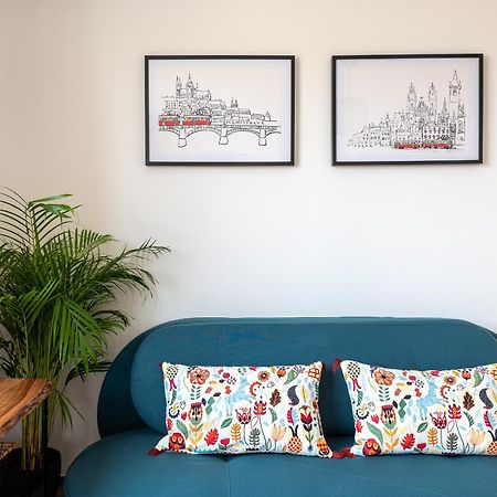 Bright Charming Apt With Terrace, Parking & Airco. Prag Dış mekan fotoğraf