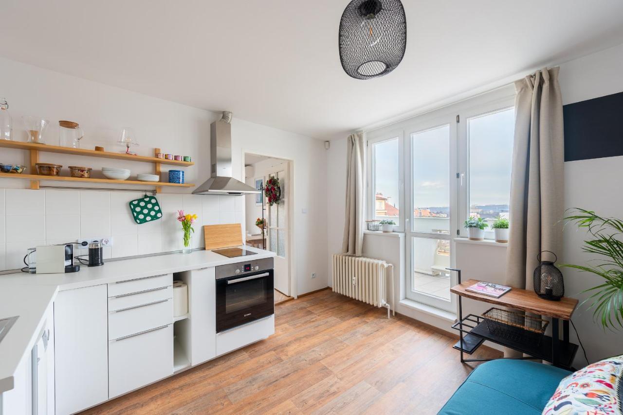 Bright Charming Apt With Terrace, Parking & Airco. Prag Dış mekan fotoğraf