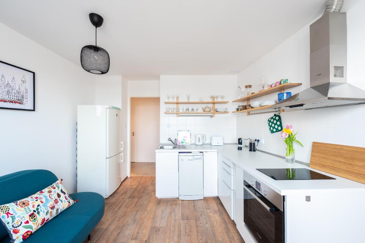 Bright Charming Apt With Terrace, Parking & Airco. Prag Dış mekan fotoğraf