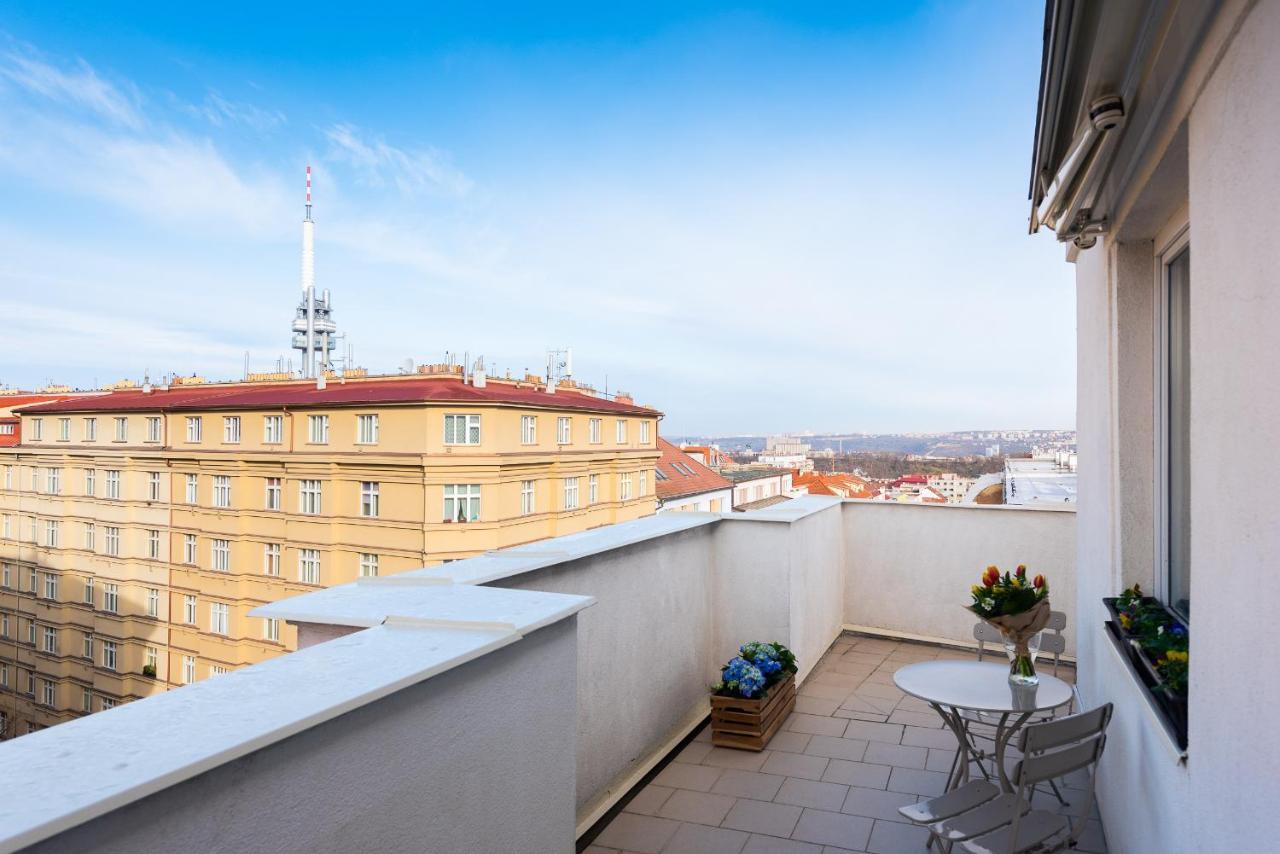 Bright Charming Apt With Terrace, Parking & Airco. Prag Dış mekan fotoğraf